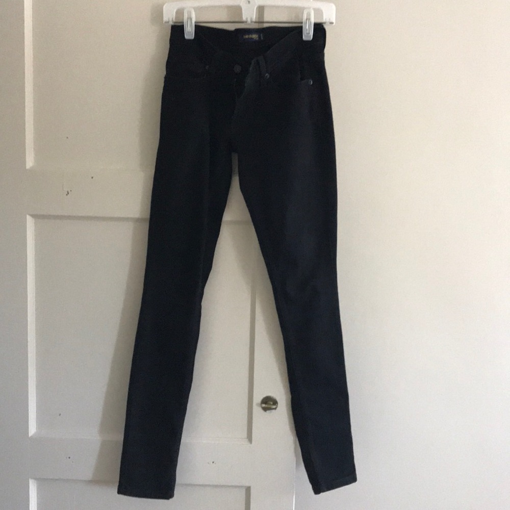 Black skinny jeans